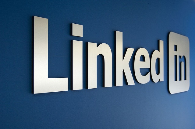 How to use VCF number generators to improve overseas customer acquisition efficiency? Combining LinkedIn Recommended Friends with LinkedIn Precision Marketing: A Successful Case Study in Building a Professional Network